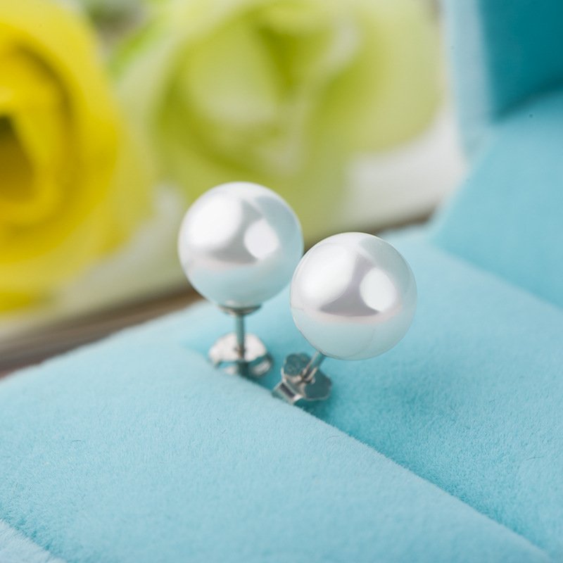Freshwater Pearl Studs3
