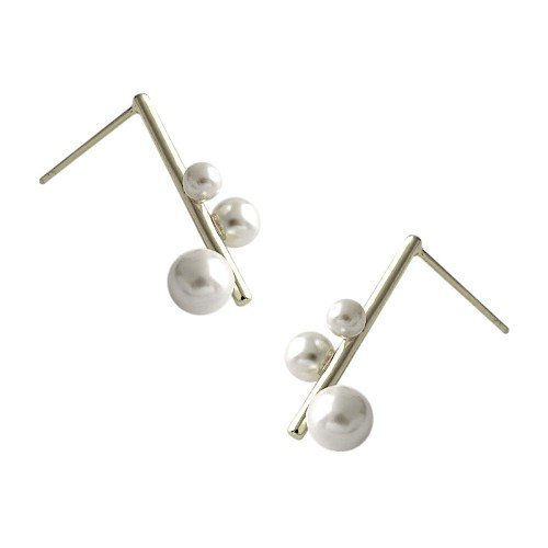 Pearl Drop Earrings1