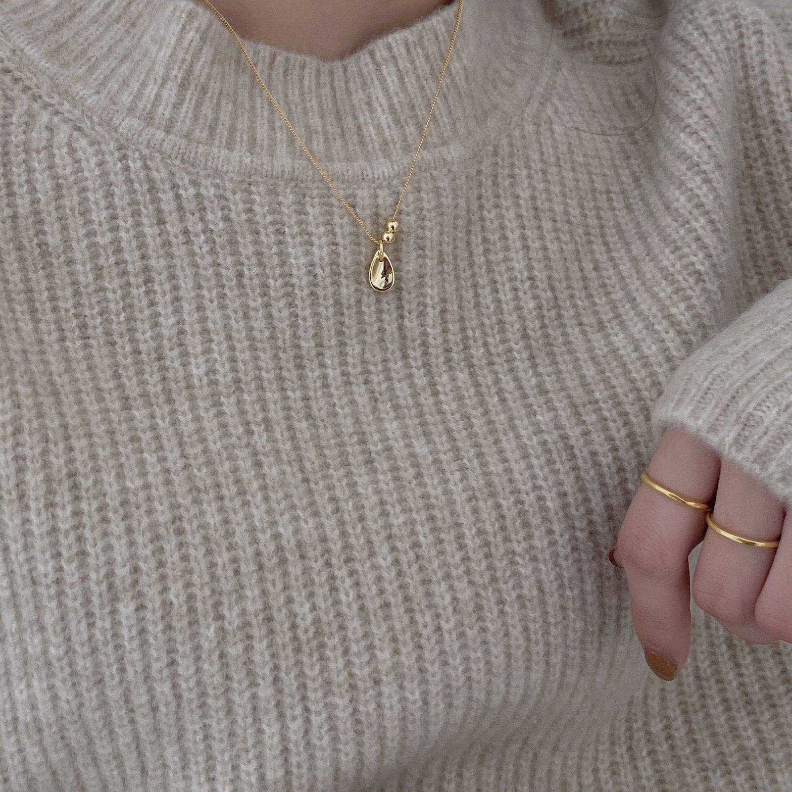 Teardrop Pendant Necklace