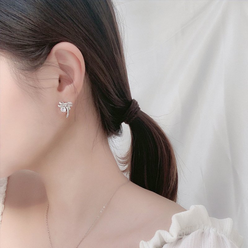 Knot Crystal Stud Earrings4