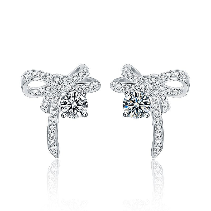 Knot Crystal Stud Earrings1