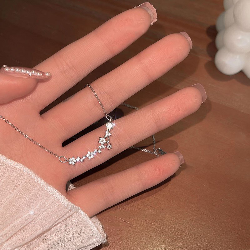 Delicate Floral Necklace in sterling silver 2