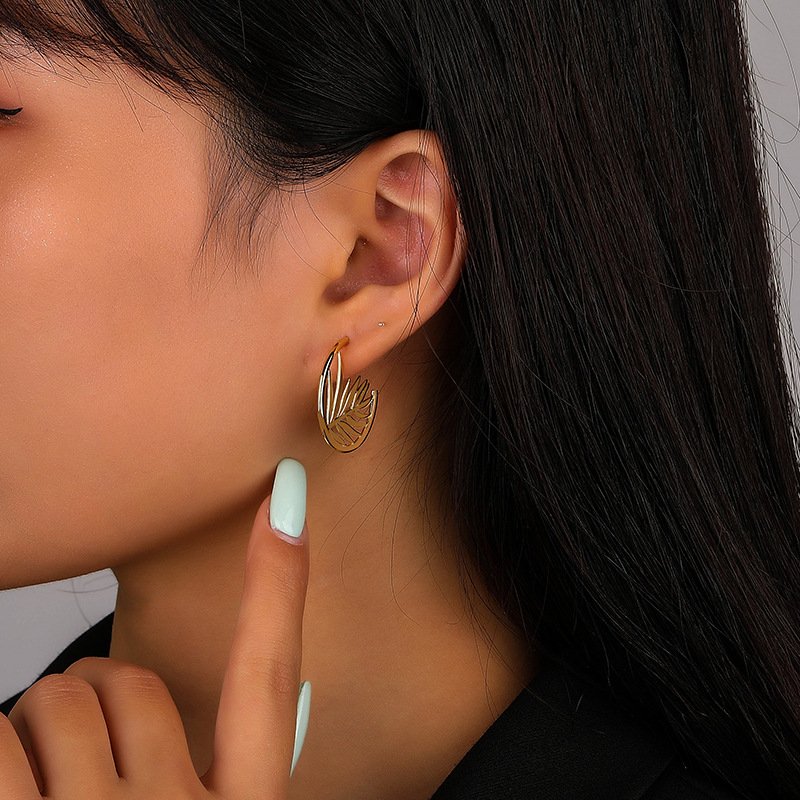 Palm Leaf Hoop Earrings3