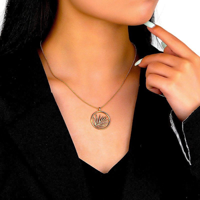 Palm Leaf Pendant Necklace2