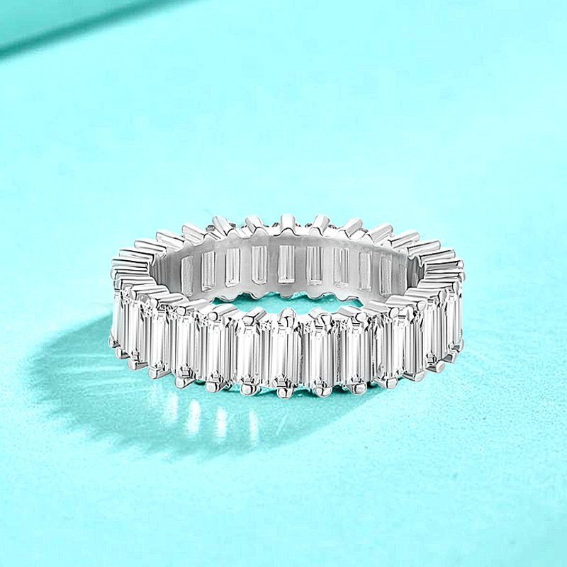 Bold Baguette Ring4