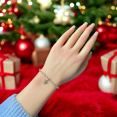 Enchanting star charm chain bracelet crafted in polished 925 sterling silver 2