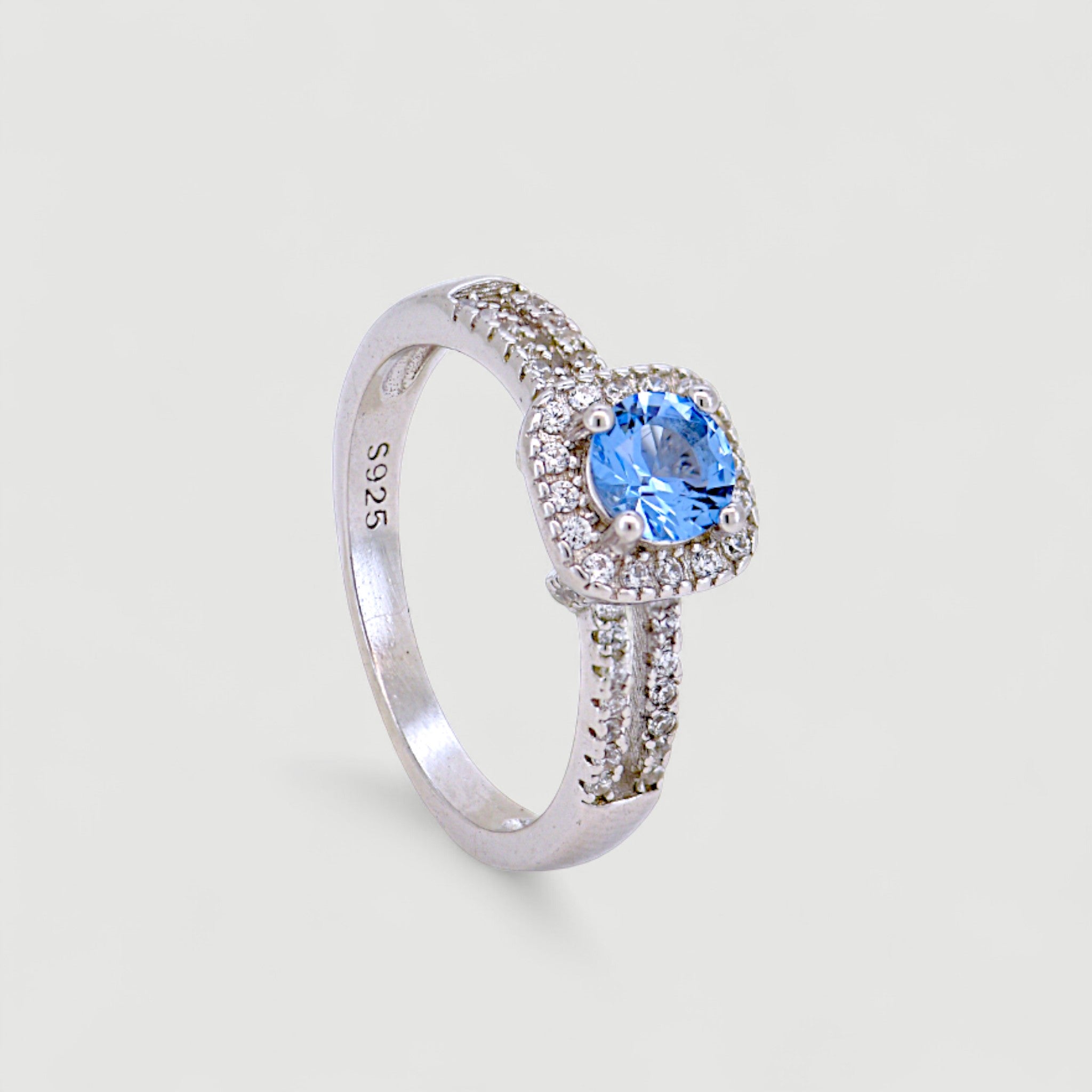 Blue Sapphire Ring1