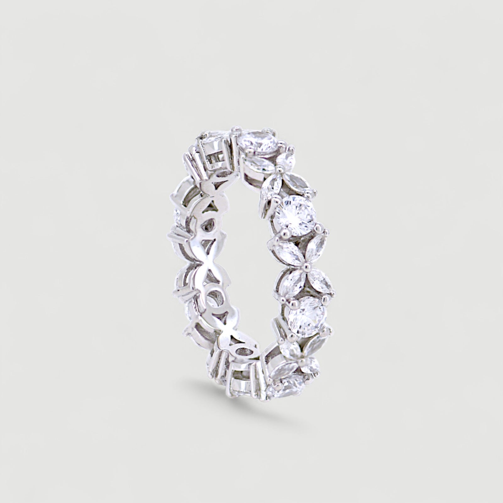 Four Leaves Baguette Ring1