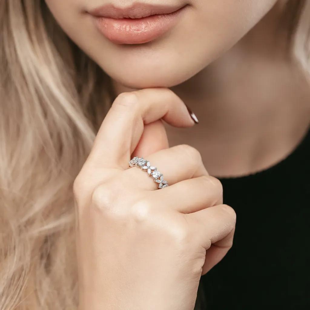 Four Leaves Baguette Ring