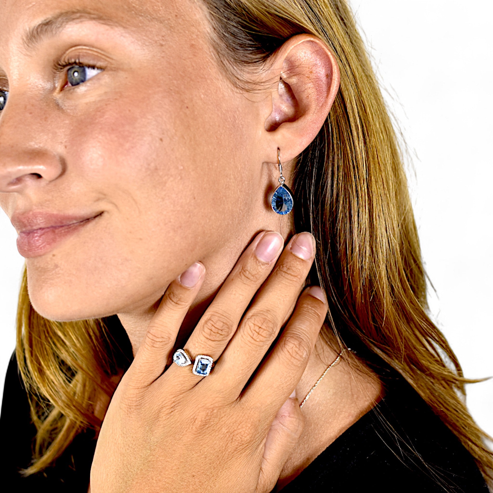 Natural Blue Topaz Teardrop Earring25