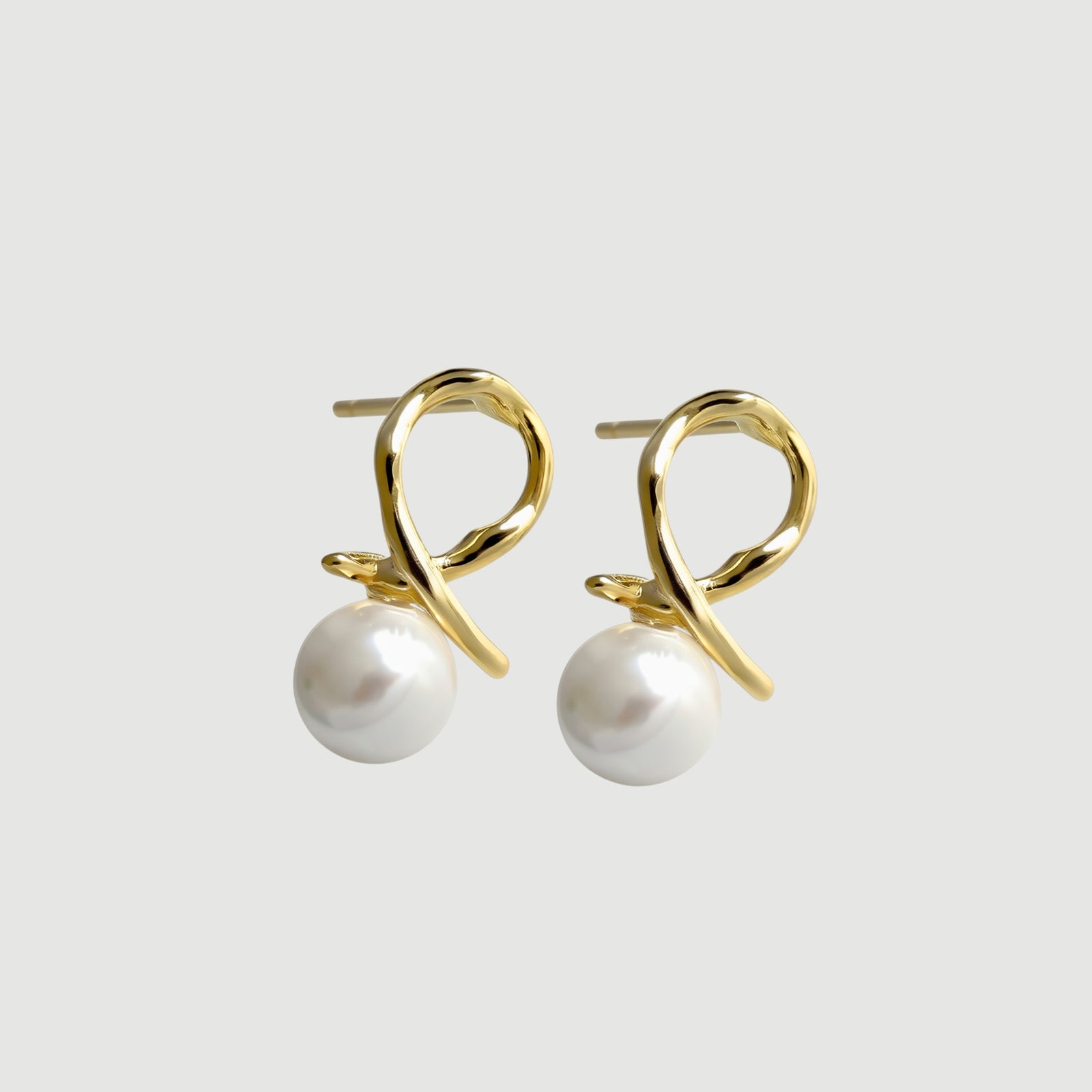 Pearl Loop Studs1