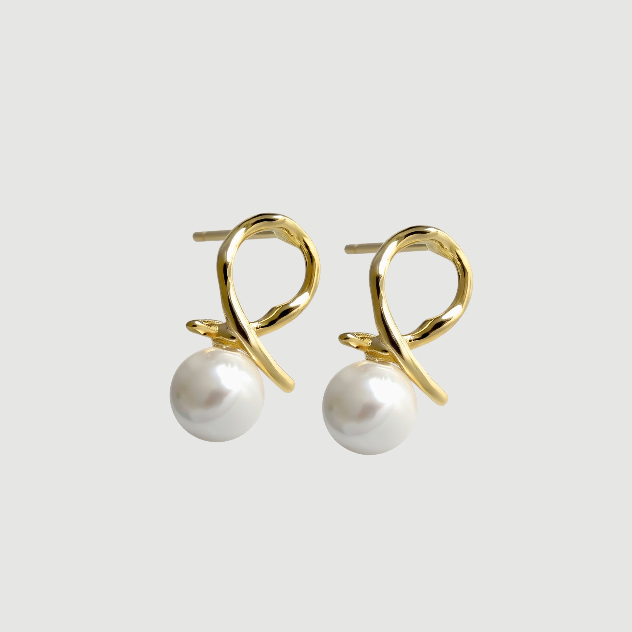 Pearl Loop Studs1