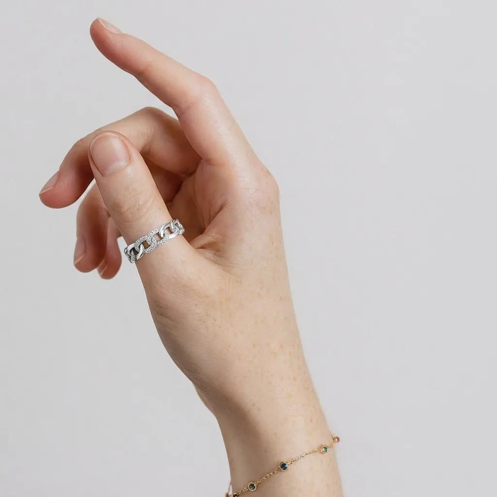 Amara Jewels 925 sterling silver thick chain link eternity ring with cubic zirconia stones.