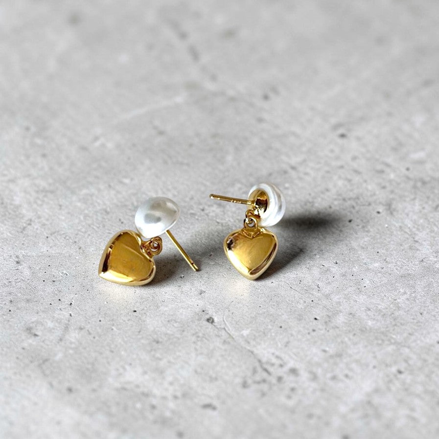 Amara Jewels gold-plated sterling silver earrings with pearl and heart charm. Elegant drop design.