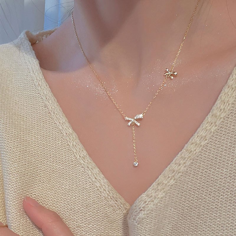 Bow Pendant Necklace