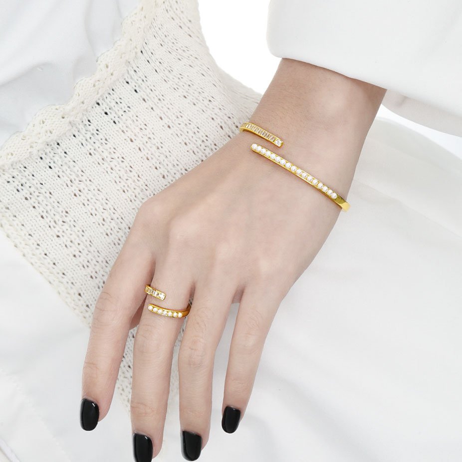 Pearls Open Ring2
