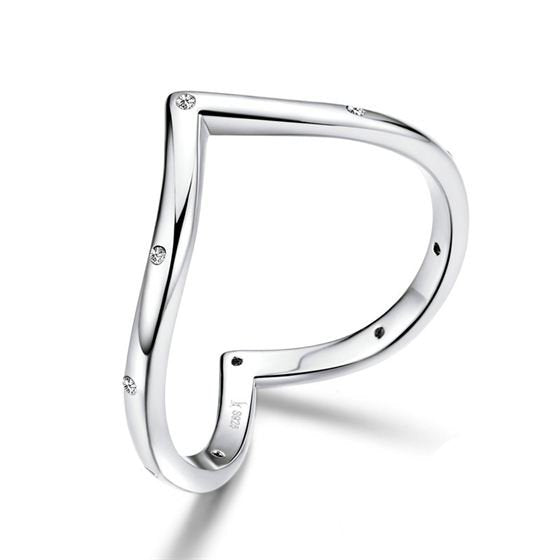 Minimalist Heart Ring4