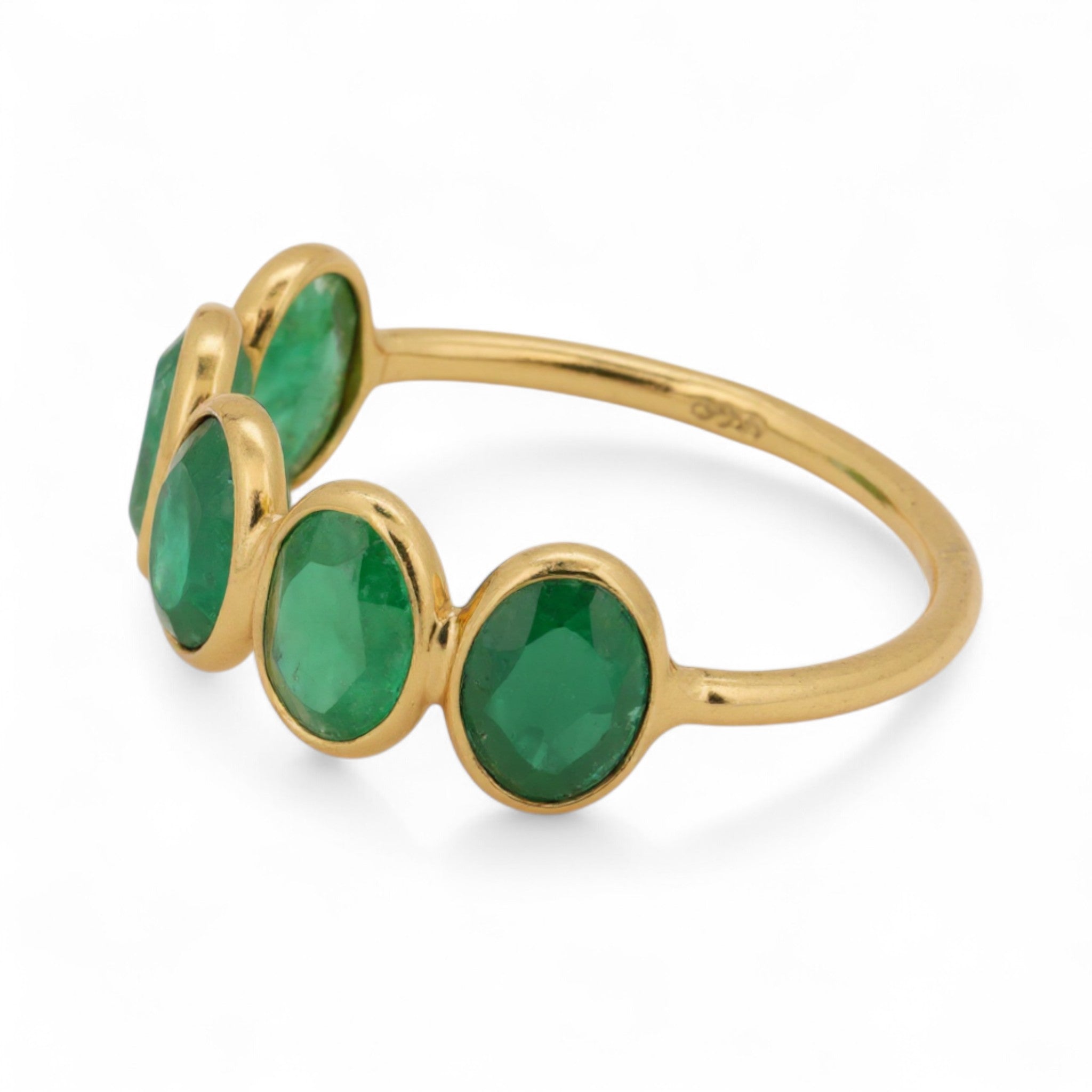 Emerald Gemstone Ring2