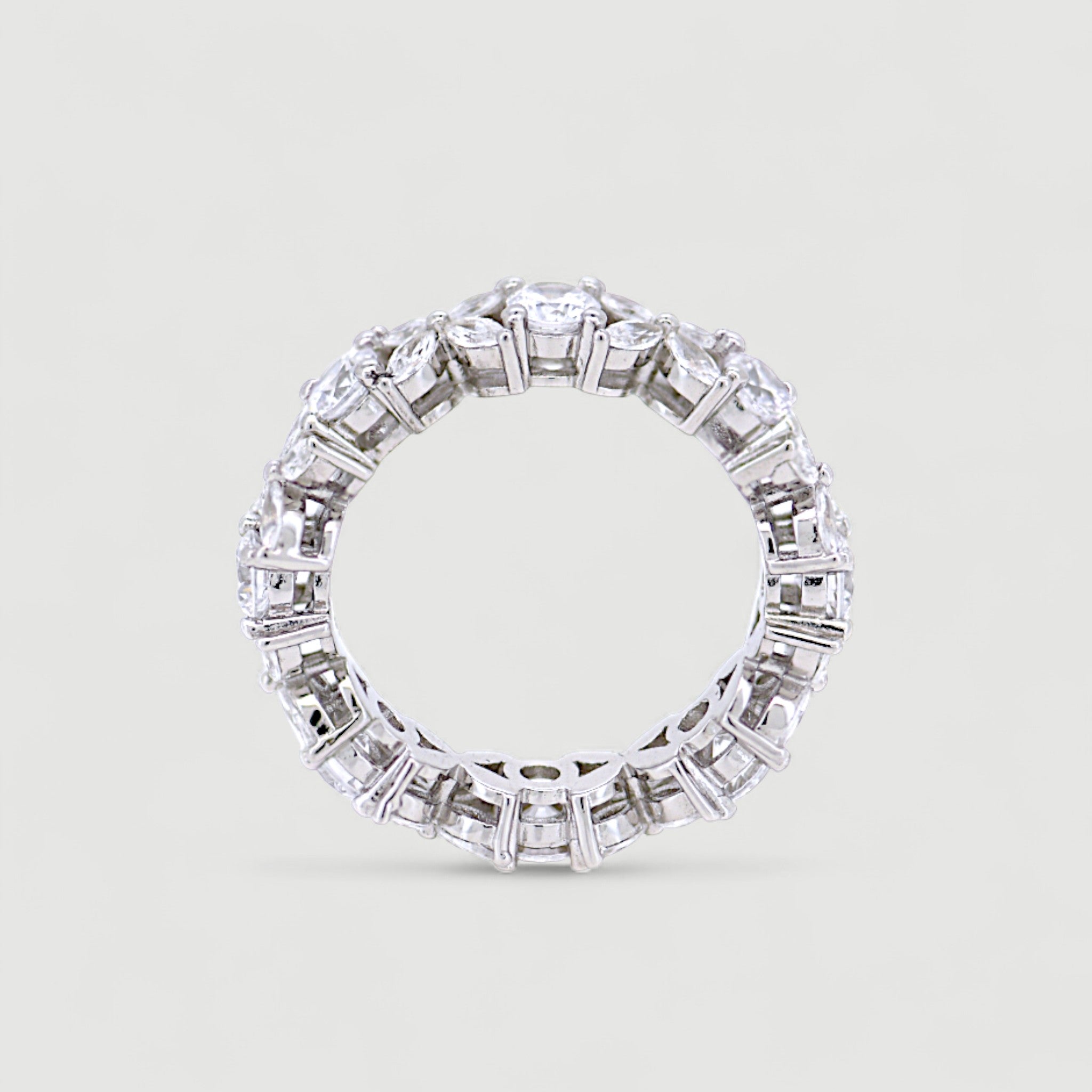 Four Leaves Baguette Ring5