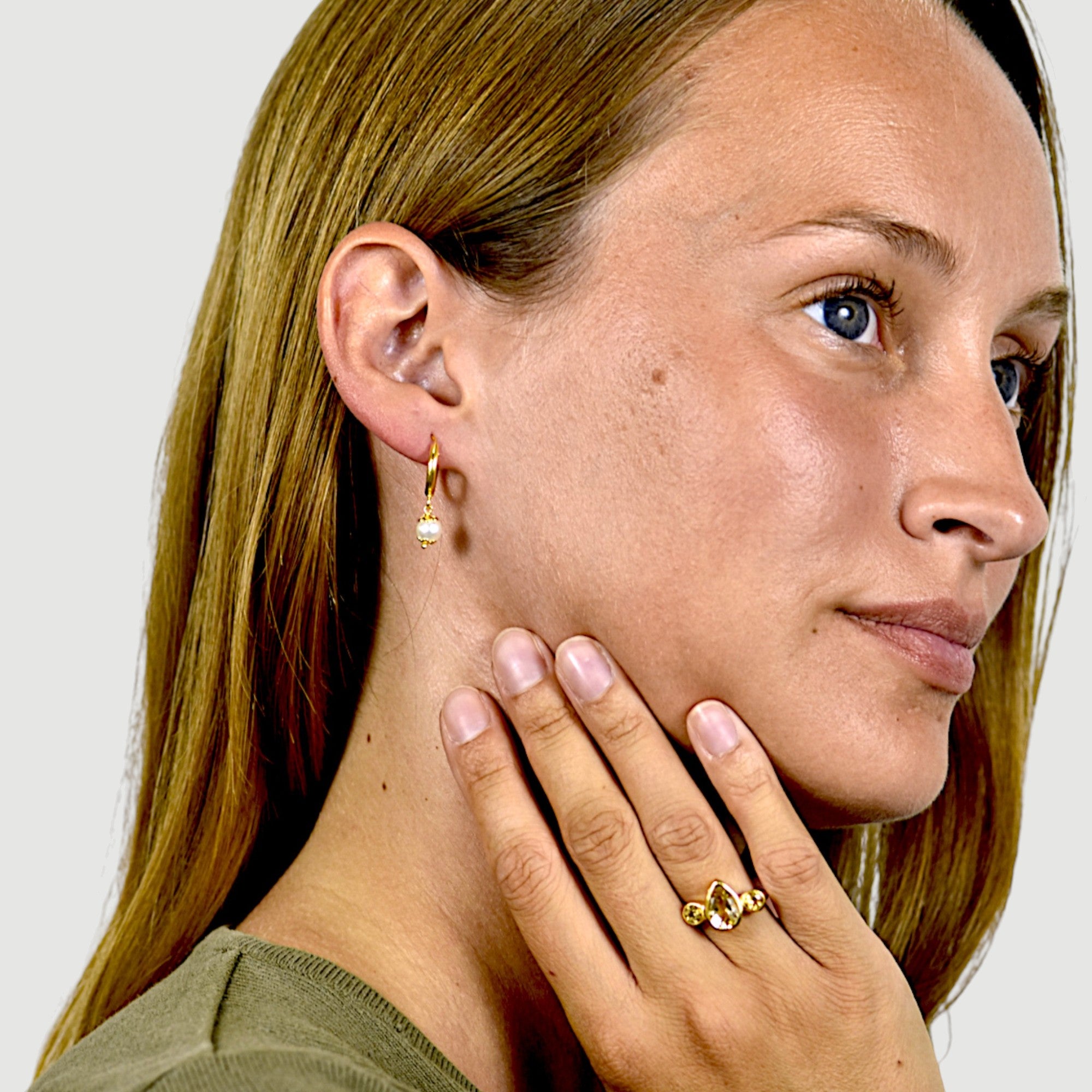 Pearl Drop Hoop Earring2