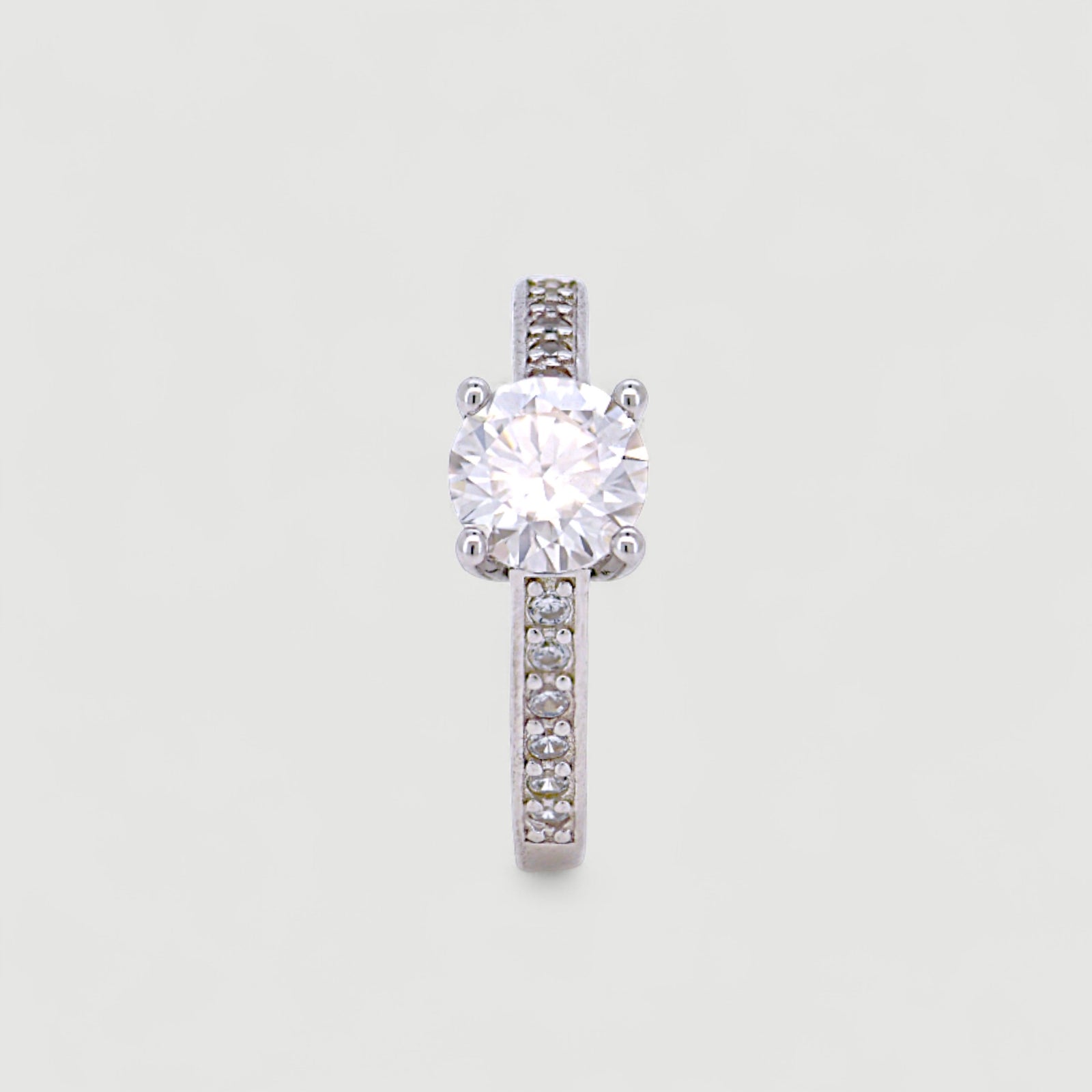 Solitaire Pave Ring4