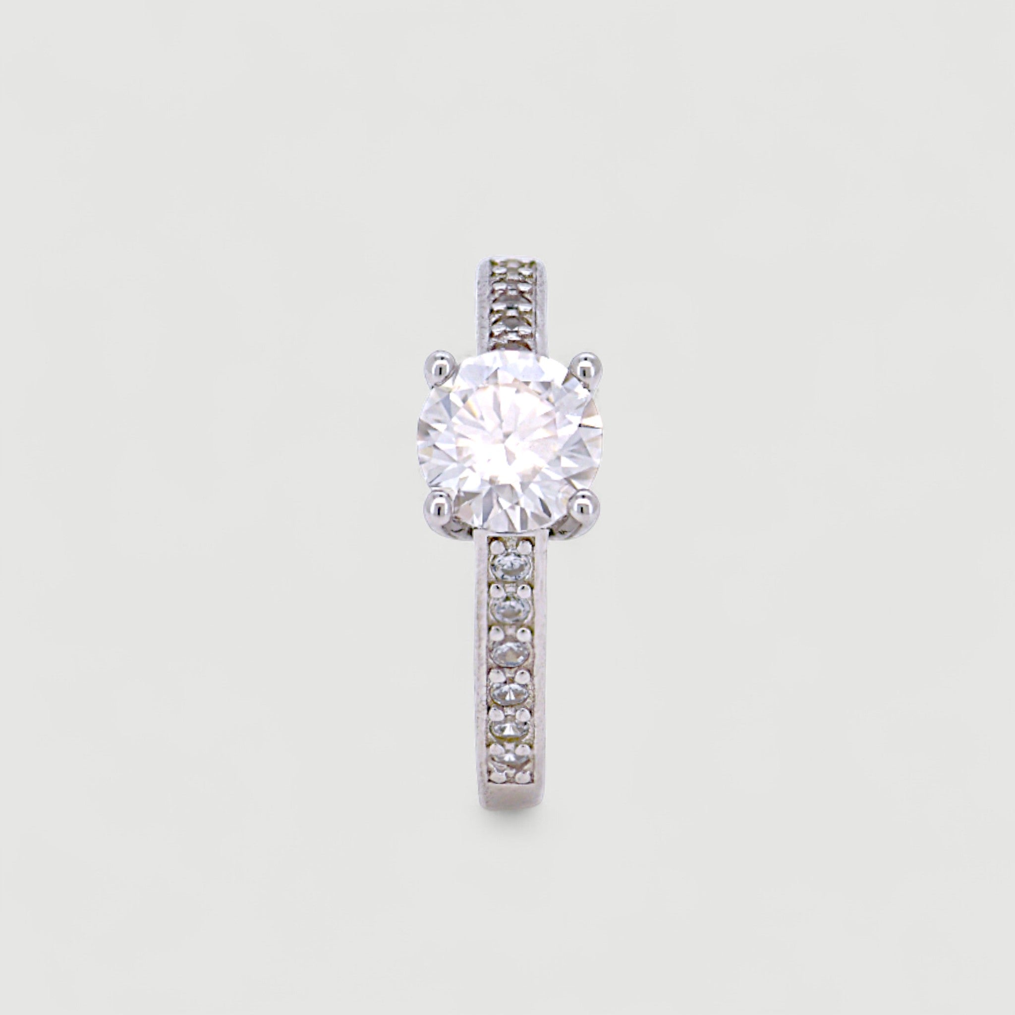 Solitaire Pave Ring4
