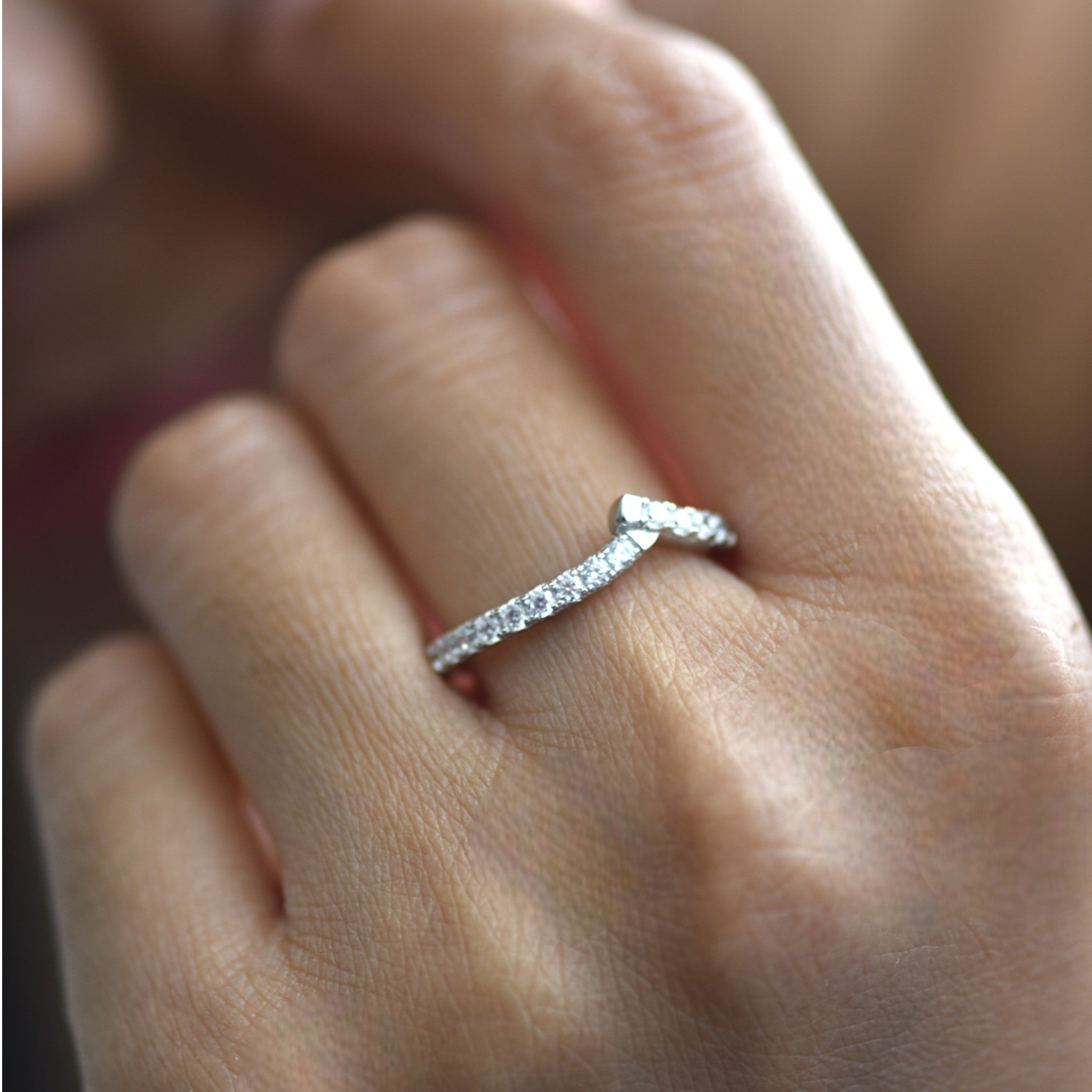 V-Shape Pave Ring111