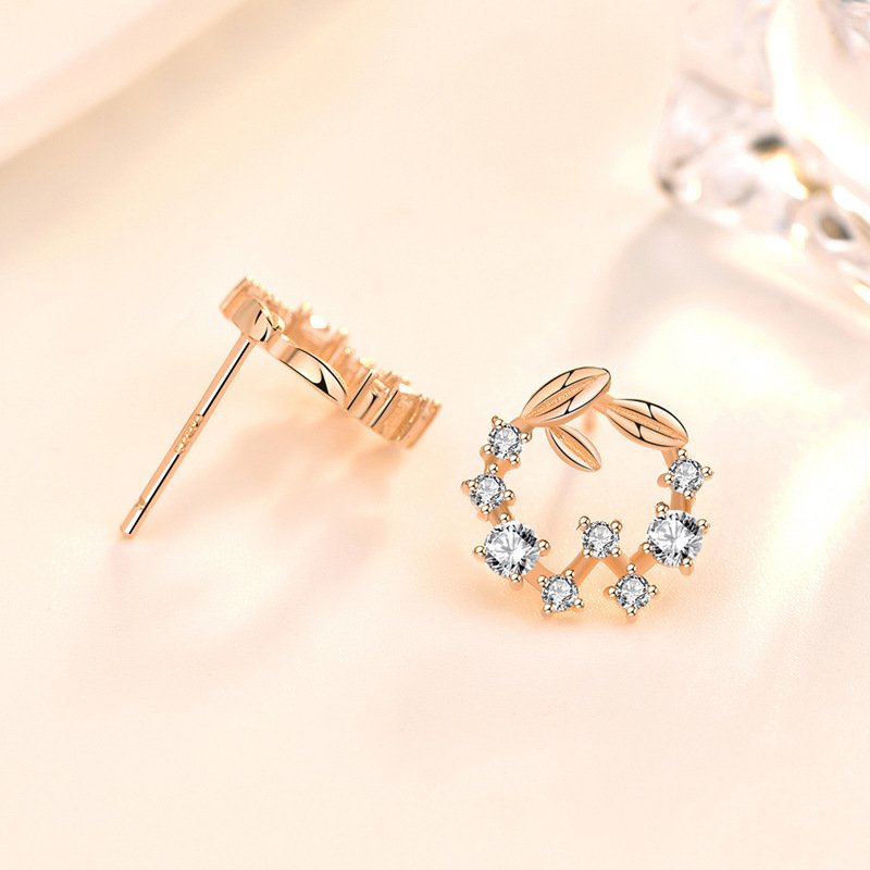Wreath Stud Earrings5