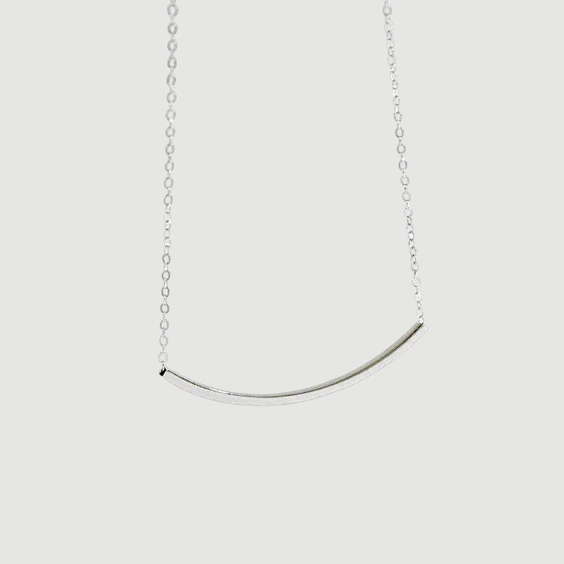 Amara Jewels minimalist 925 sterling silver curved bar necklace with polished silver tone.