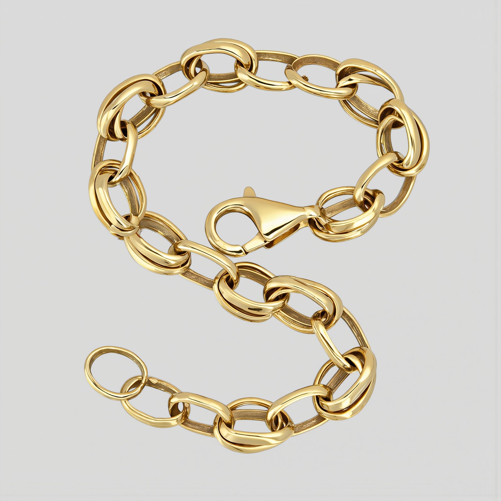 Amara Jewels gold-plated sterling silver chunky chain bracelet with interlocking links and a secure clasp.