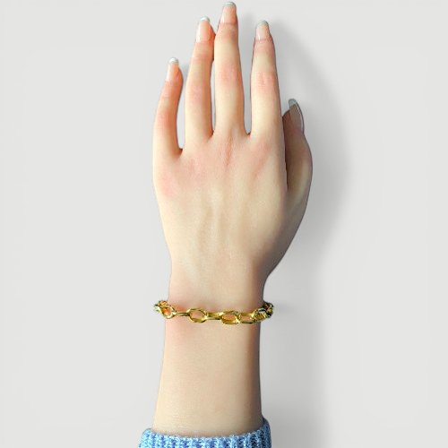 Amara Jewels gold-plated sterling silver chunky chain bracelet with interlocking links and a secure clasp.