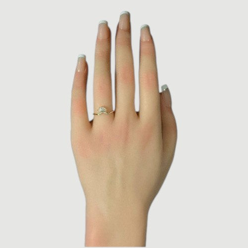 Amara Jewels gold-plated 925 sterling silver ring with fan-shaped crystal detail. Adjustable.