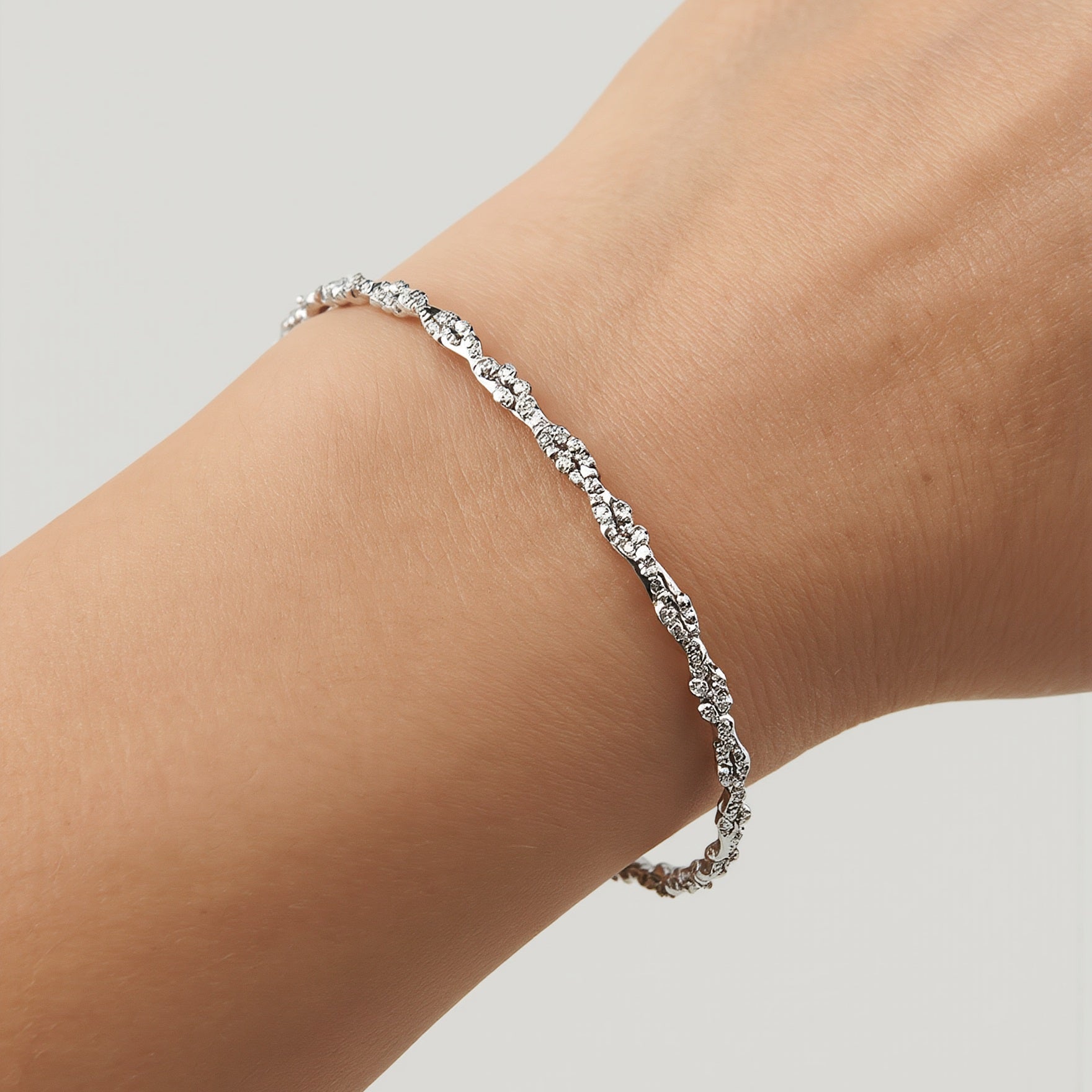 Beaded twist bracelet in sterling silver for women