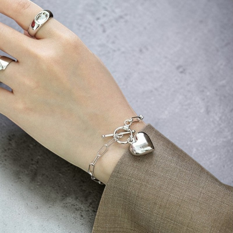 Amara Jewels sterling silver paperclip chain bracelet with toggle clasp and polished heart charm.