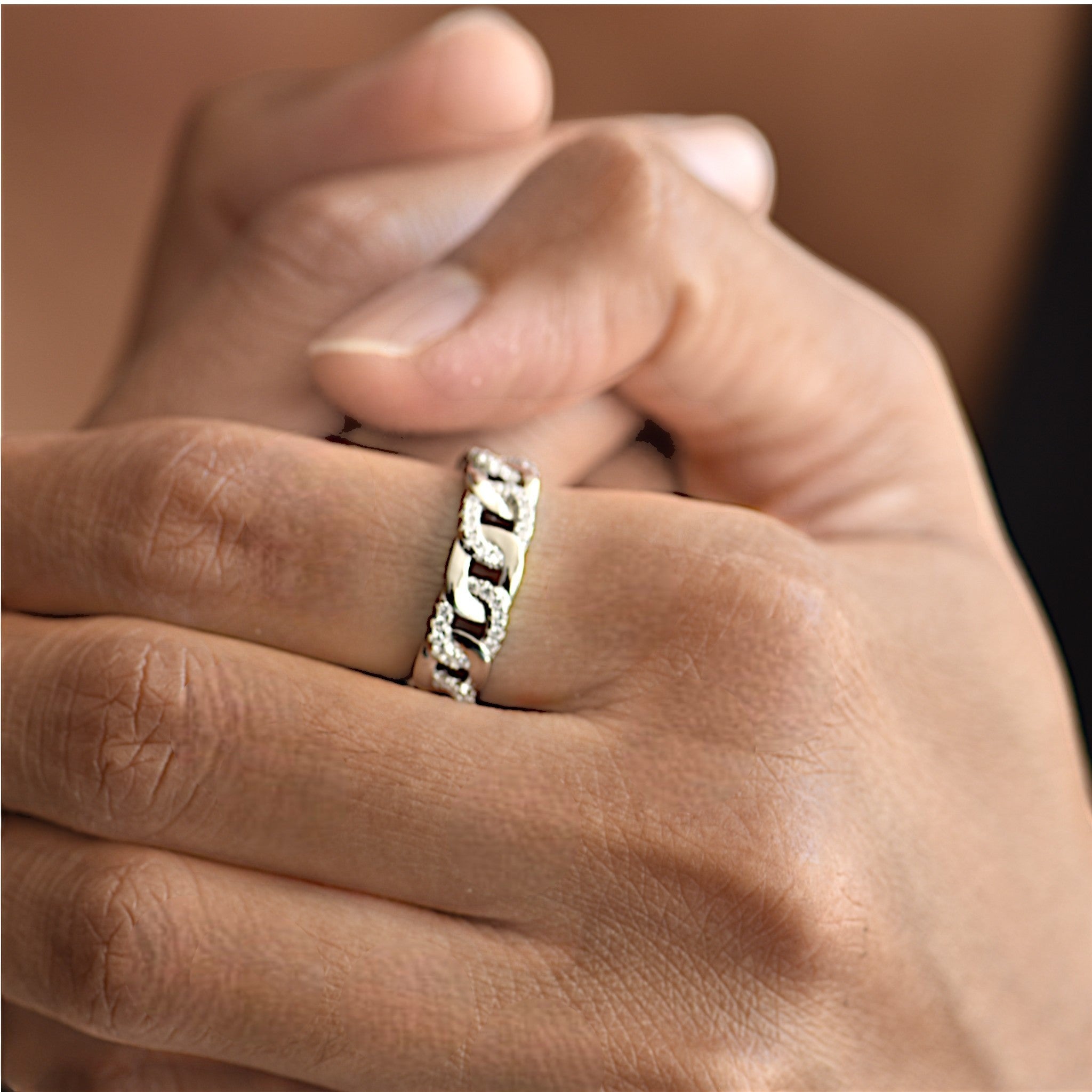 Amara Jewels 925 sterling silver thick chain link eternity ring with cubic zirconia stones.