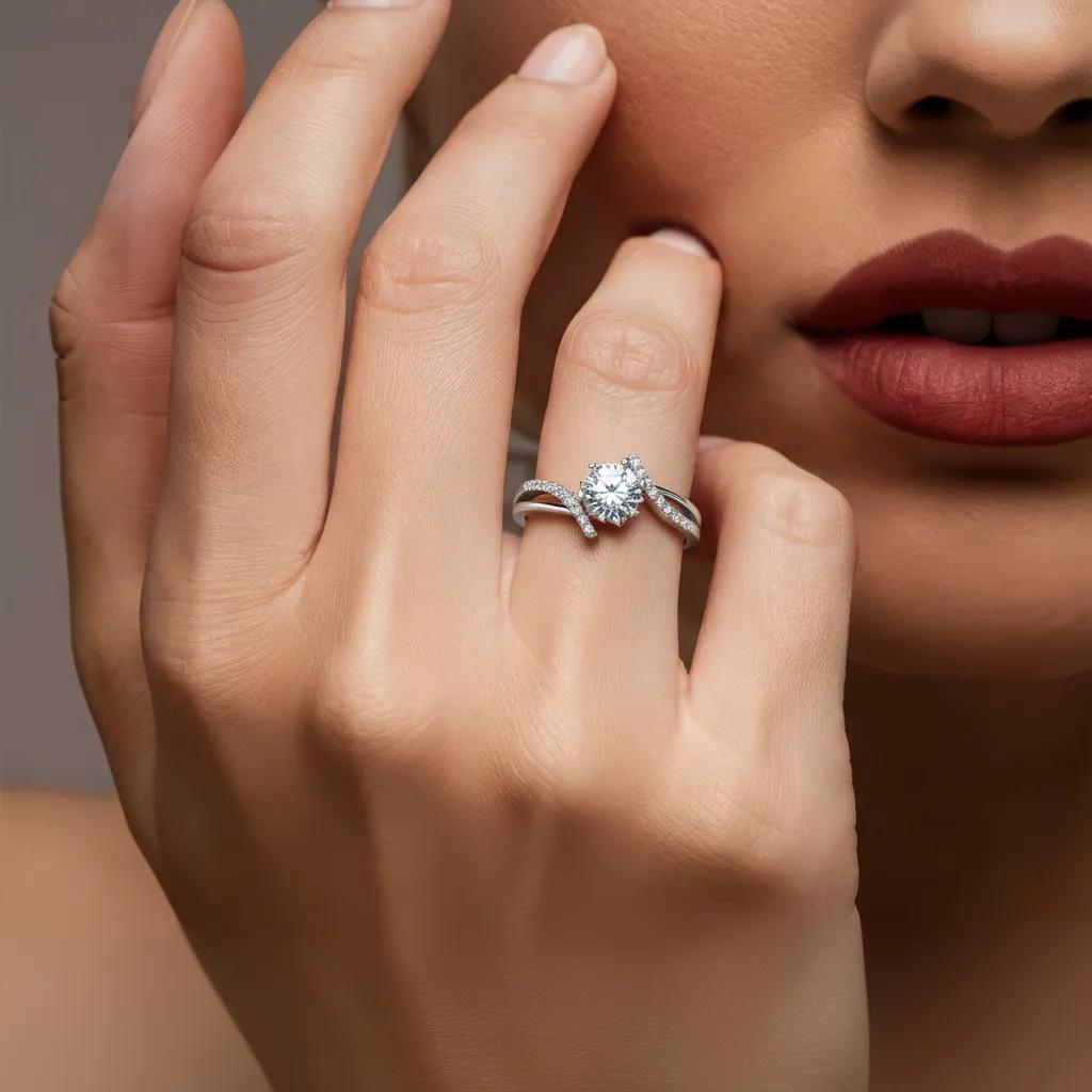 Amara Jewels sterling silver twisted band ring with round-cut solitaire and accent stones.