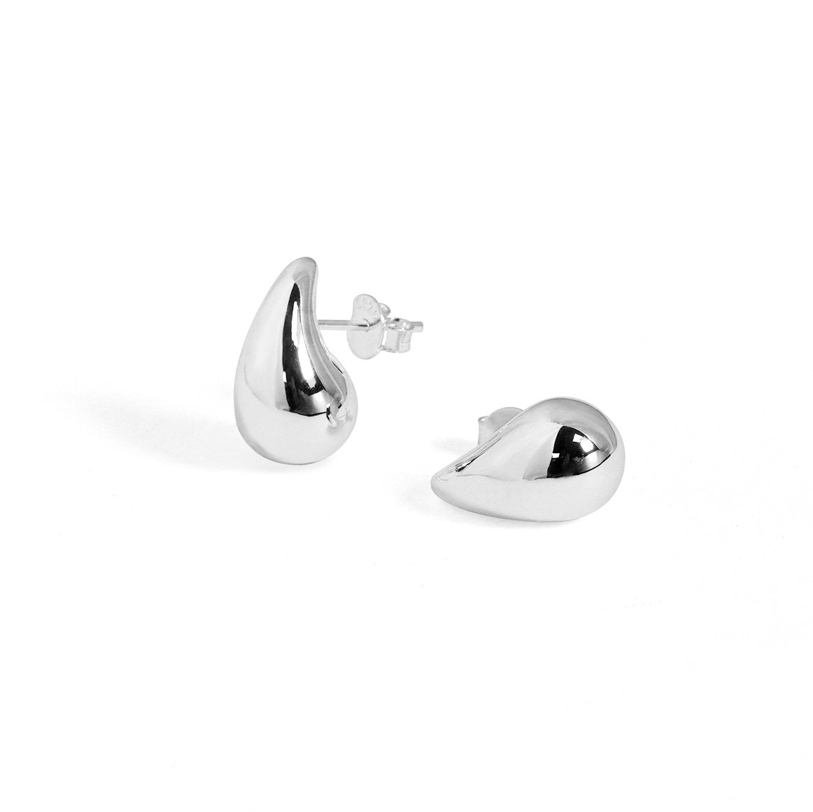Waterdrop Stud Earrings1